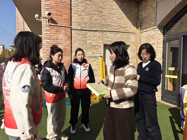 爱心暖冬薪火相传 公益绘就大爱画卷